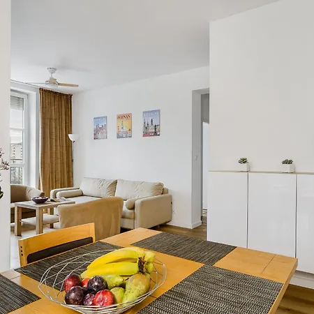 Srodmiescie Marszalkowska * Warsaw